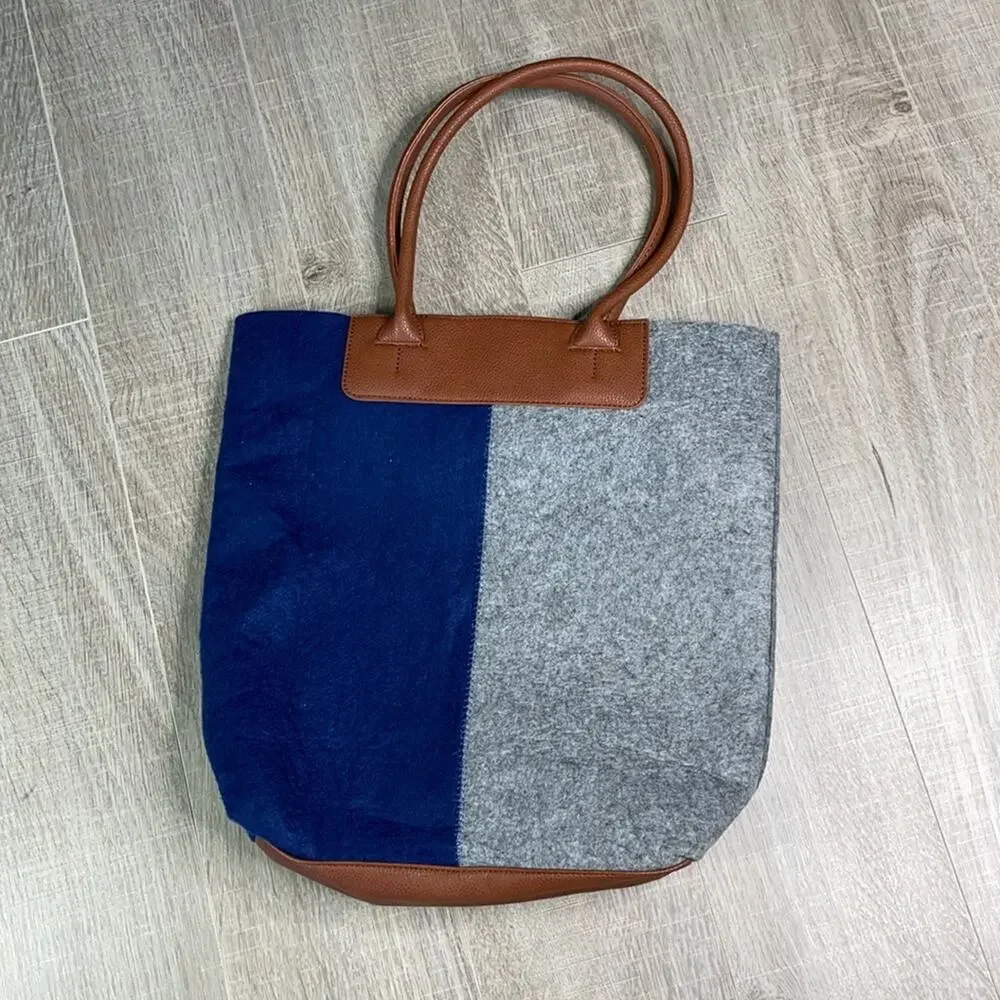 NWT SONDRA ROBERTS SQUARED Blue Gray Wool Tote
